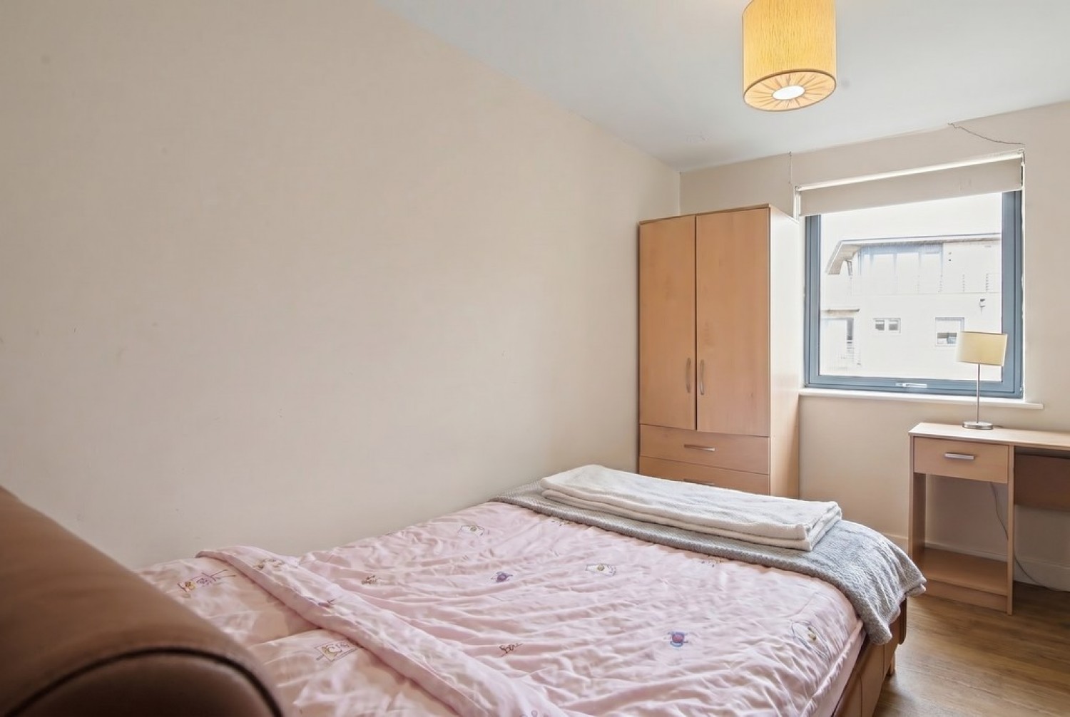 2 bedroom Flat for Sale Empress Court, Woodins Way