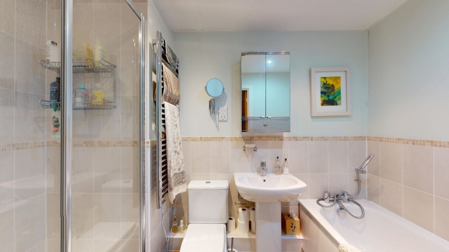 3 bedroom Flat for Letting Empress Court, Woodins Way