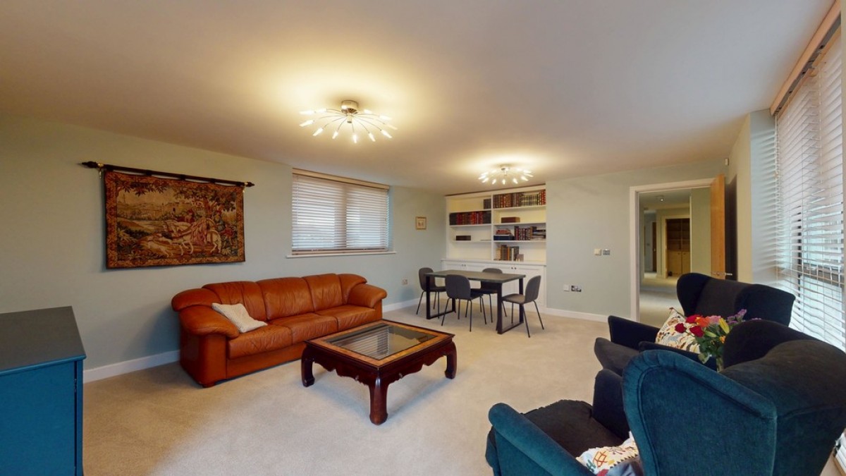 Empress Court, Woodins Way