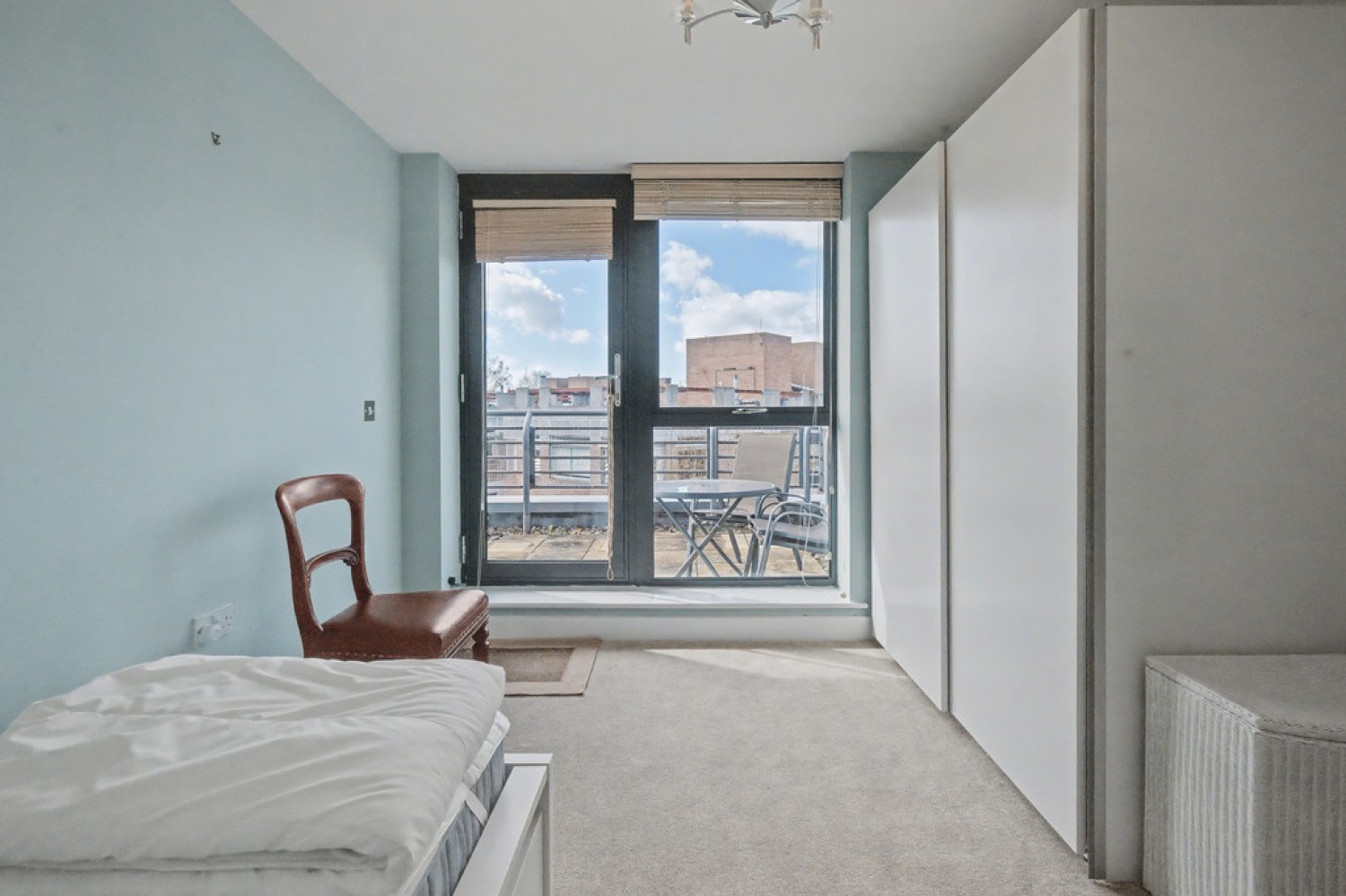 3 bedroom Flat for Sale Empress Court, Woodins Way