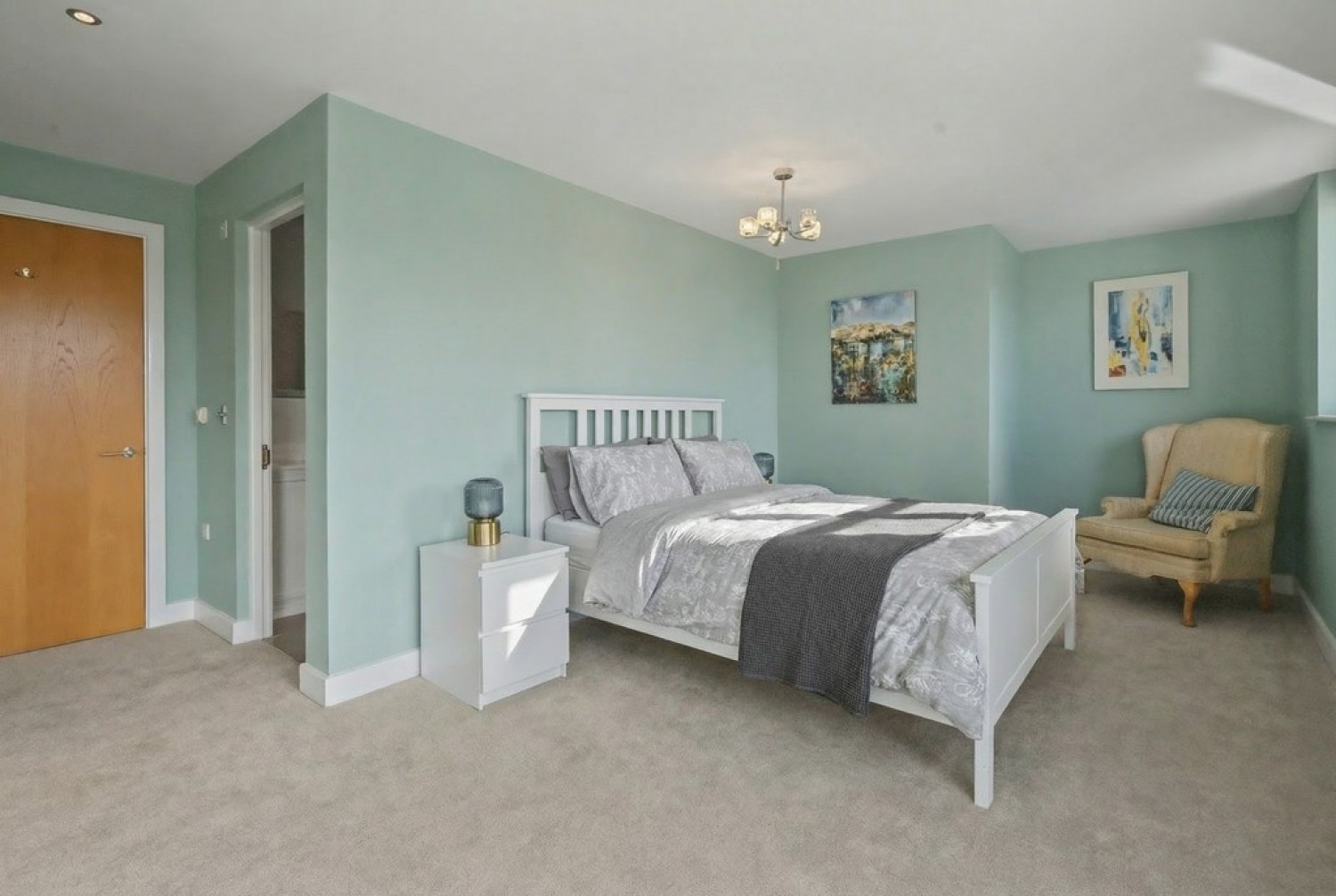 3 bedroom Flat for Sale Empress Court, Woodins Way