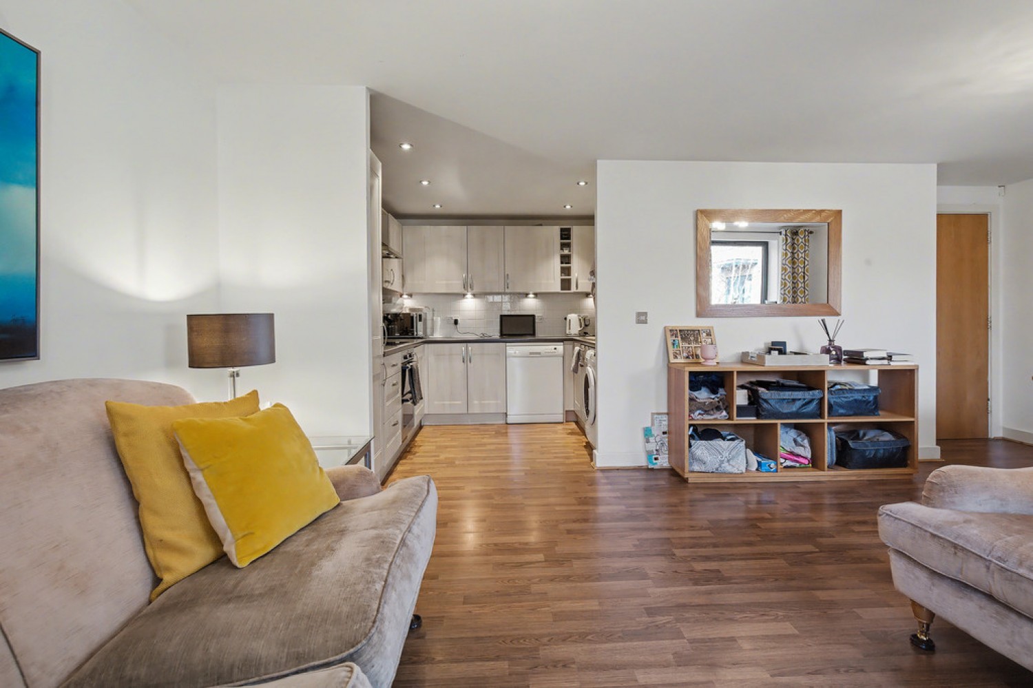 Empress Court, Woodins Way