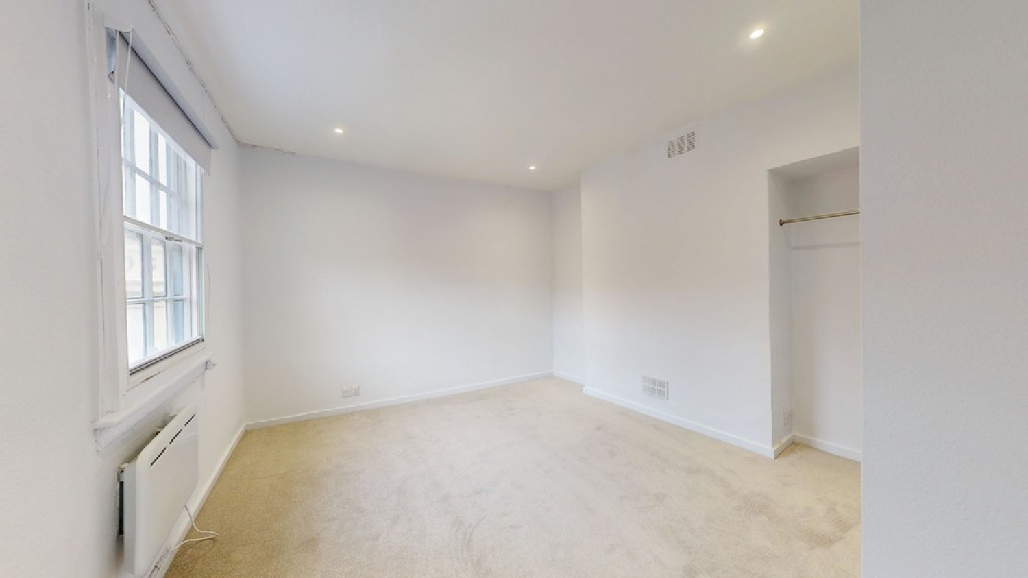 2 bedroom Flat in Cornmarket Street, Oxford