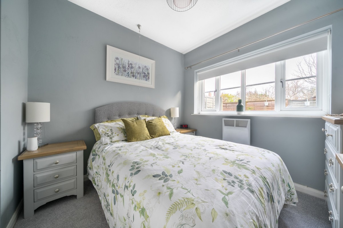 Orchard Close, Thame