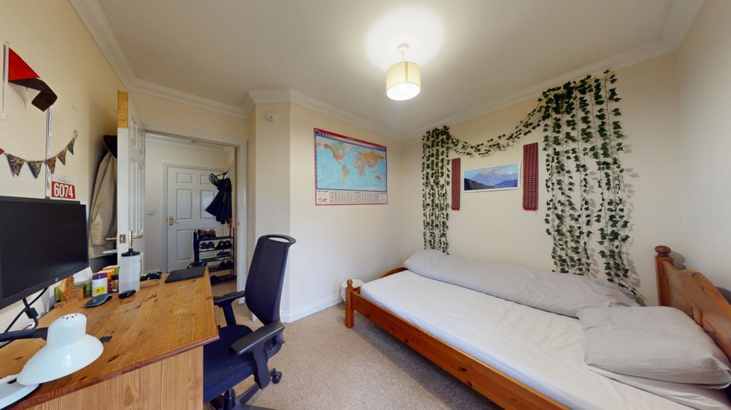 3 bedroom Flat in Venneit Close, Oxford