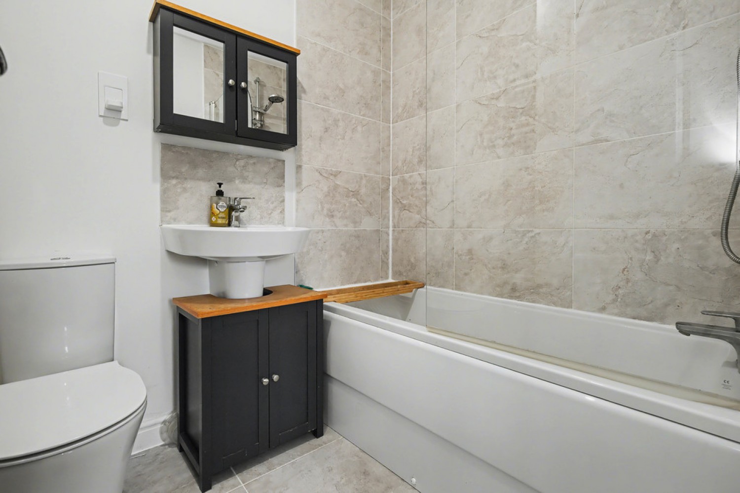 2 bedroom House in Further Wore, Radley