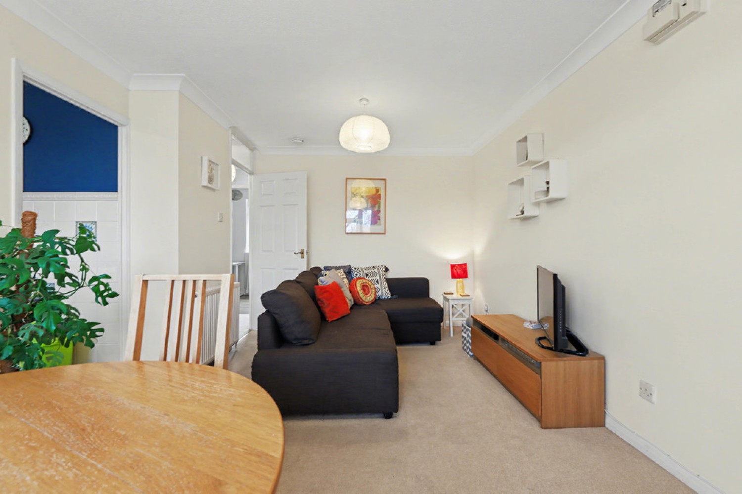 2 bedroom Flat for Sale Berkeley Road, Thame