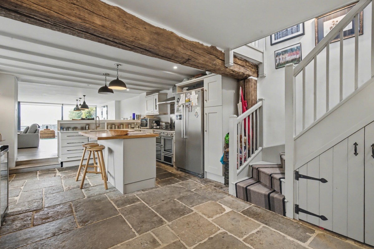 Wroxton Lane, Horley