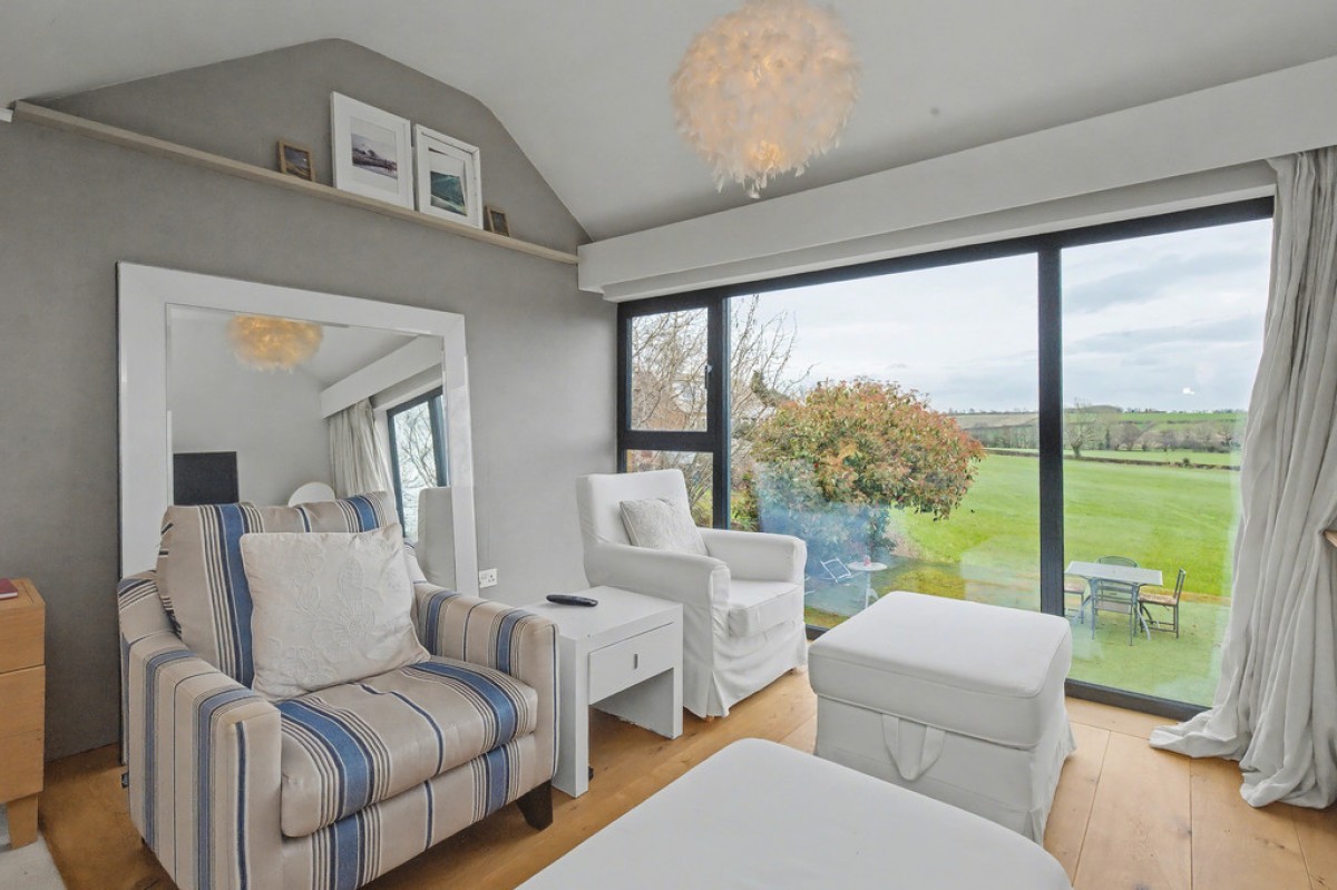 Wroxton Lane, Horley