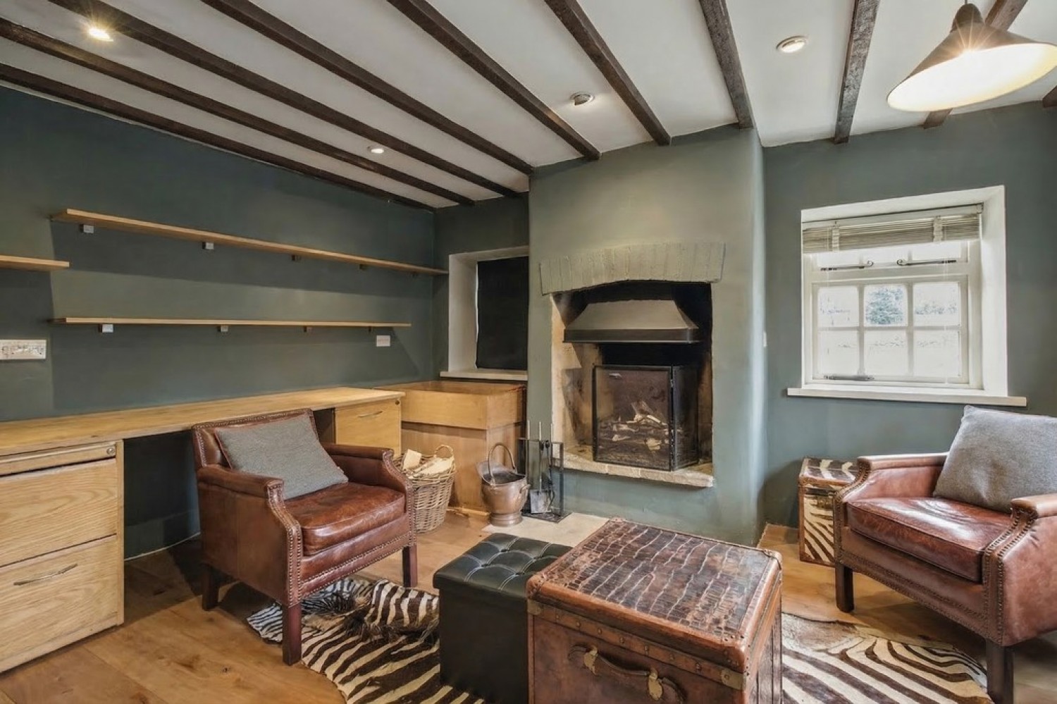 4 bedroom House for Sale Wroxton Lane, Horley