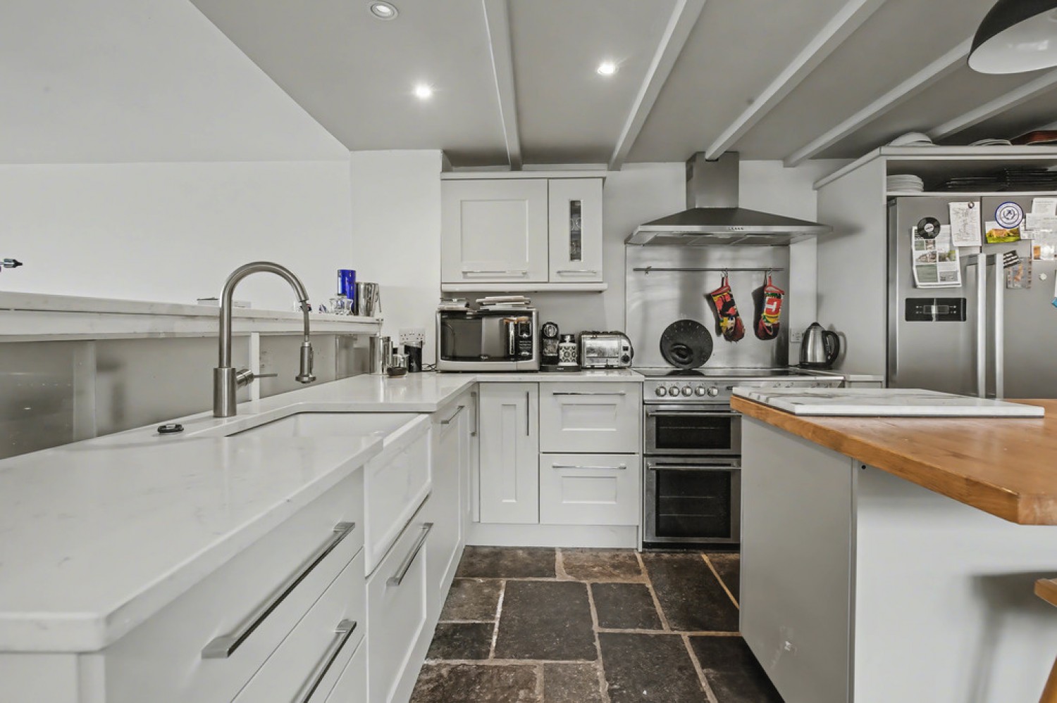 4 bedroom House for Sale Wroxton Lane, Horley