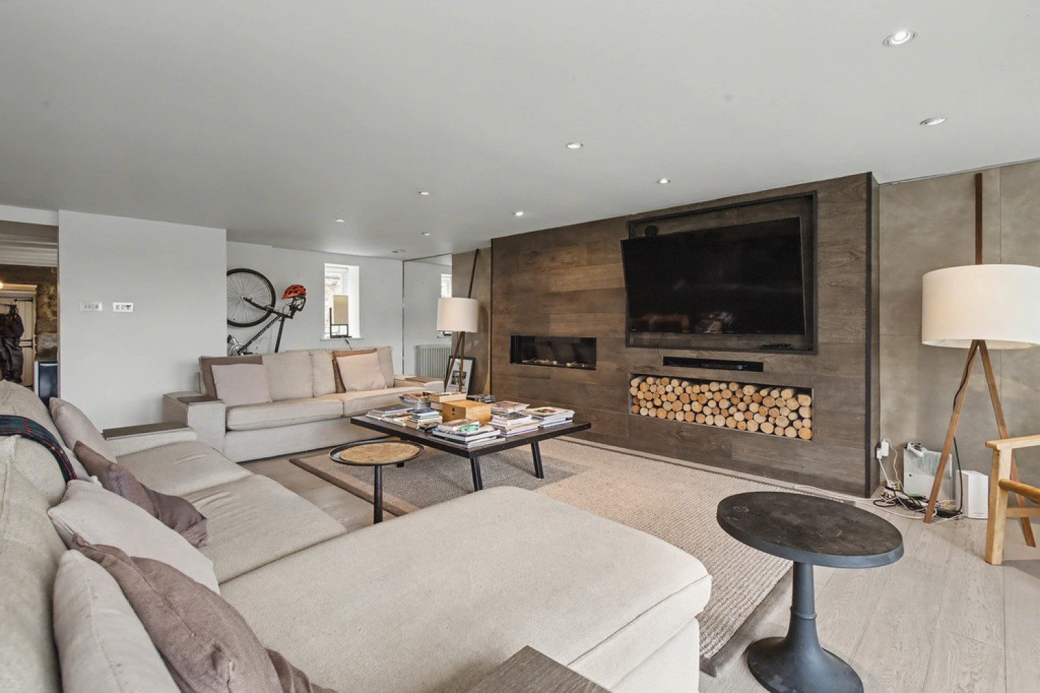 4 bedroom House for Sale Wroxton Lane, Horley