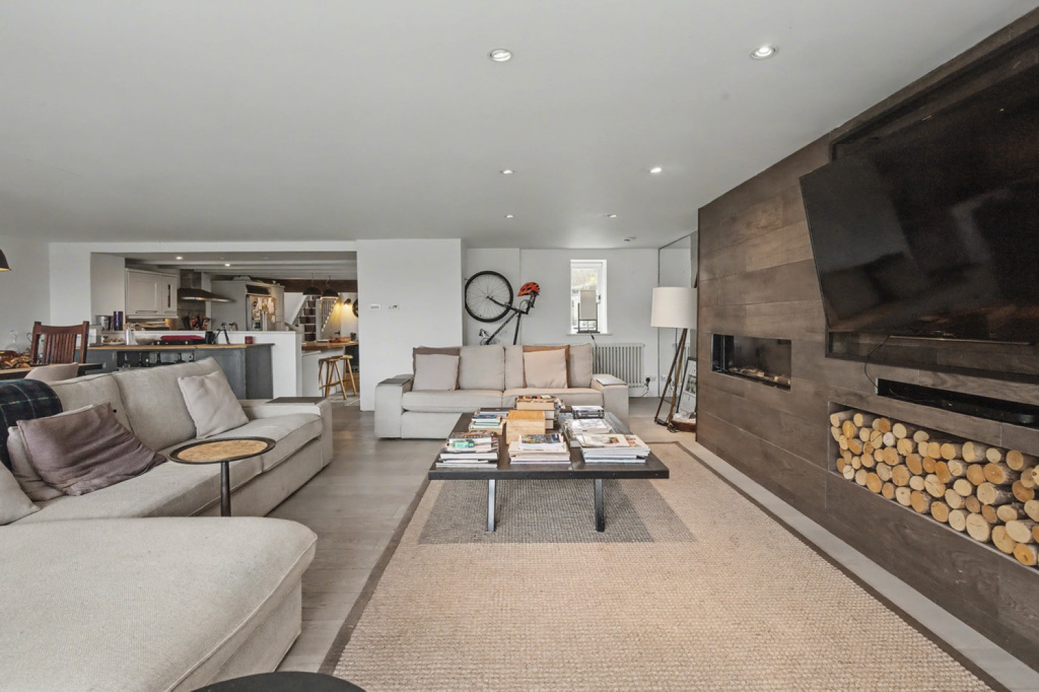 4 bedroom House for Sale Wroxton Lane, Horley