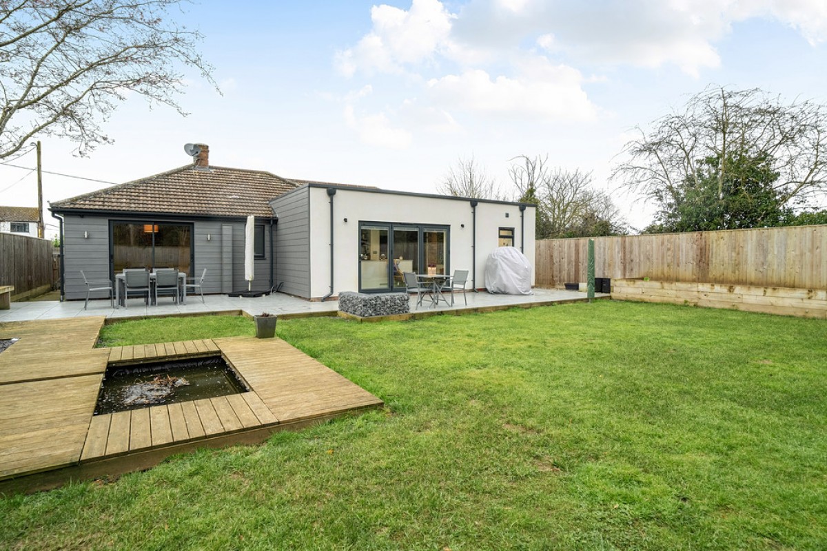 Sandy Lane Estate, Tiddington