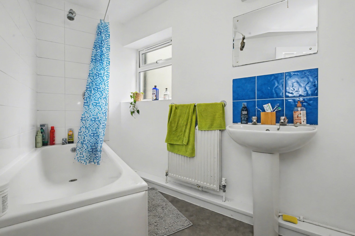 3 bedroom House for Sale Frederick Road, Cowley