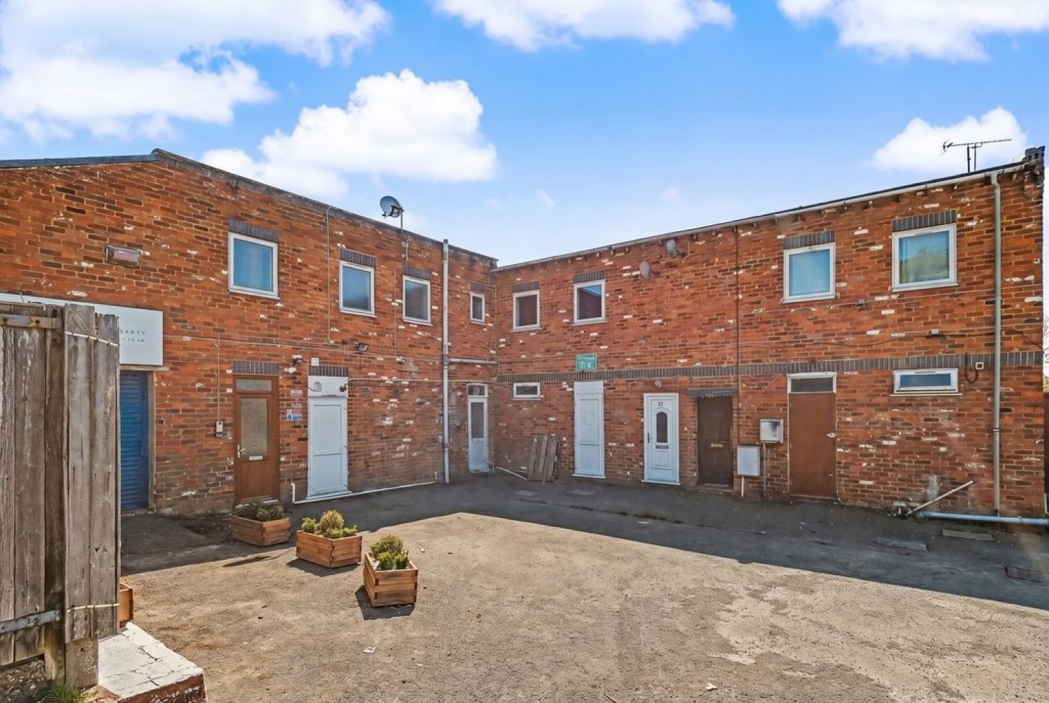 2 bedroom Flat for Sale Middle Way, Chinnor