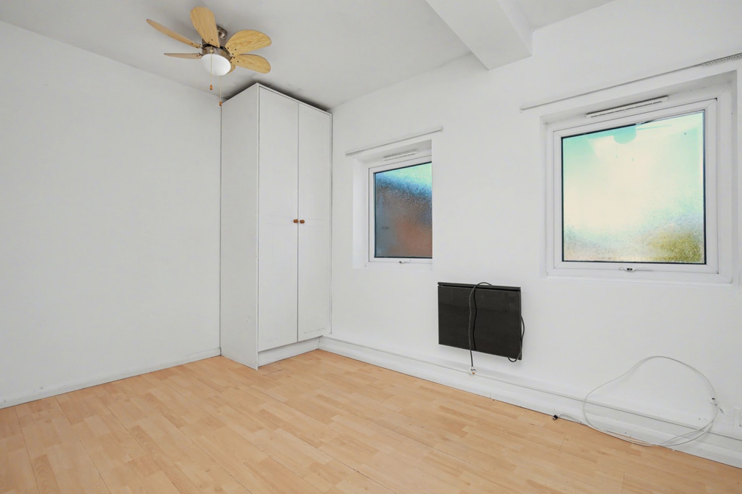 2 bedroom Flat for Sale Middle Way, Chinnor