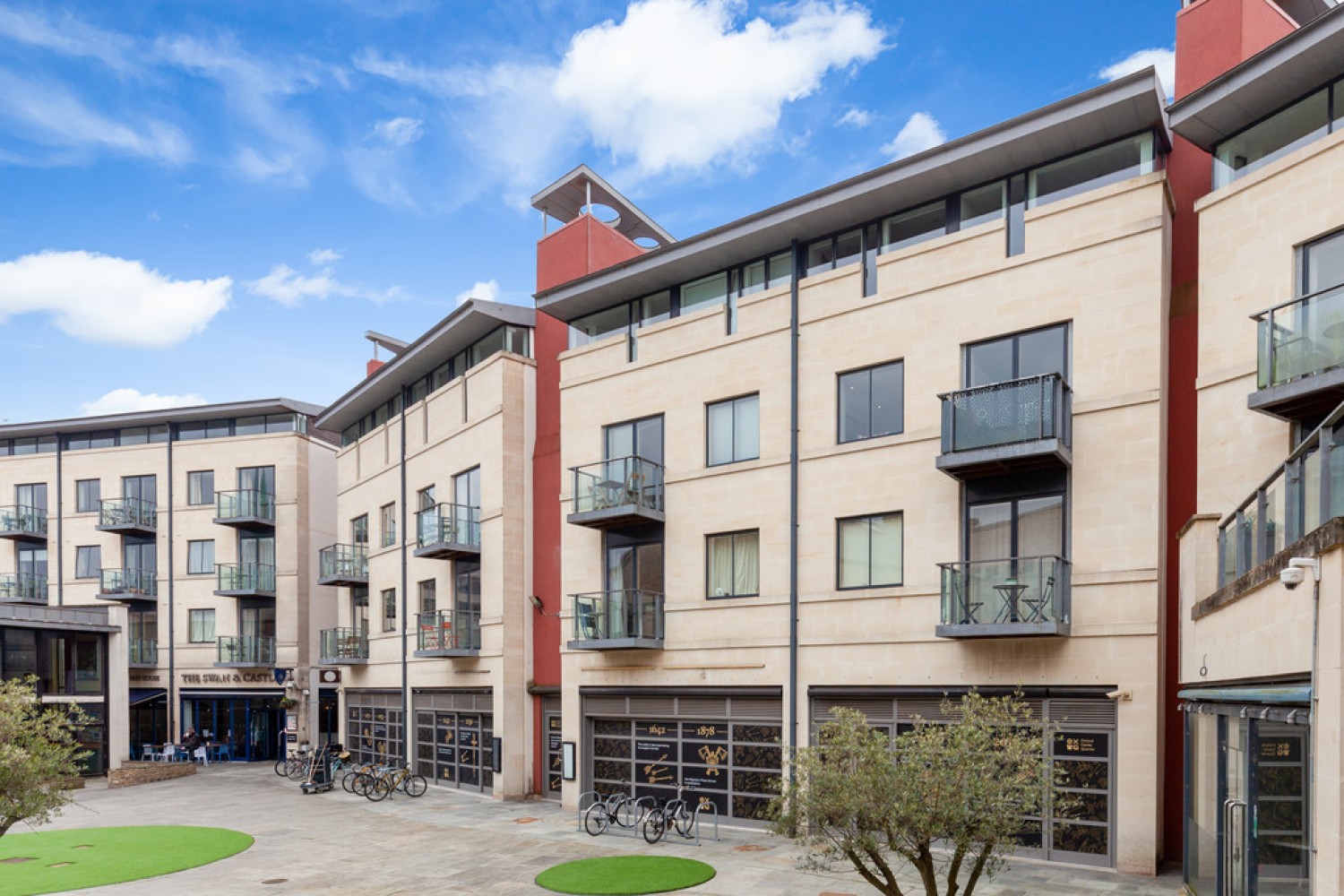 1 bedroom Flat for Letting New Road, Oxford, Oxfordshire