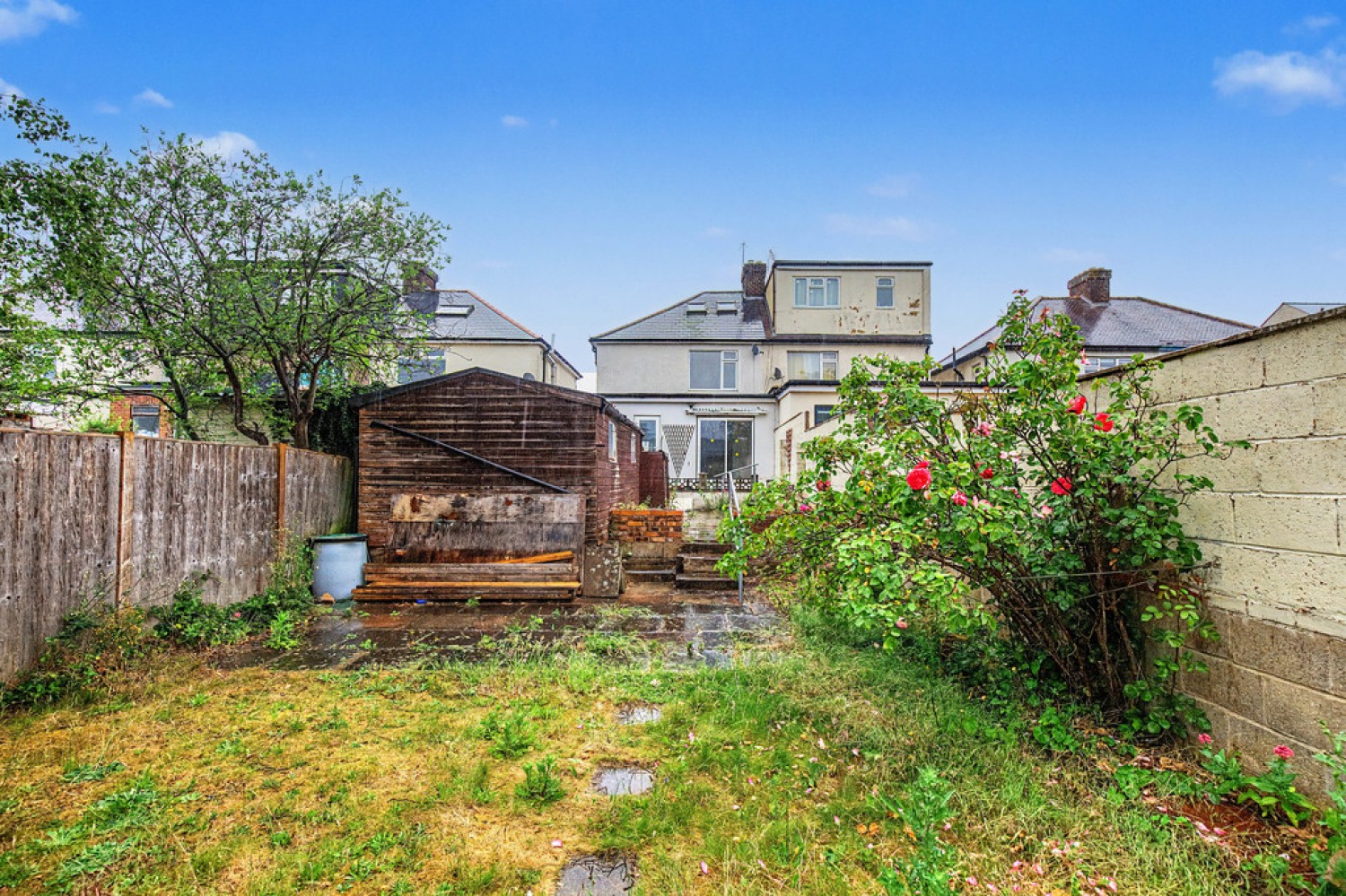 4 bedroom House for Sale Fern Hill Road, Cowley