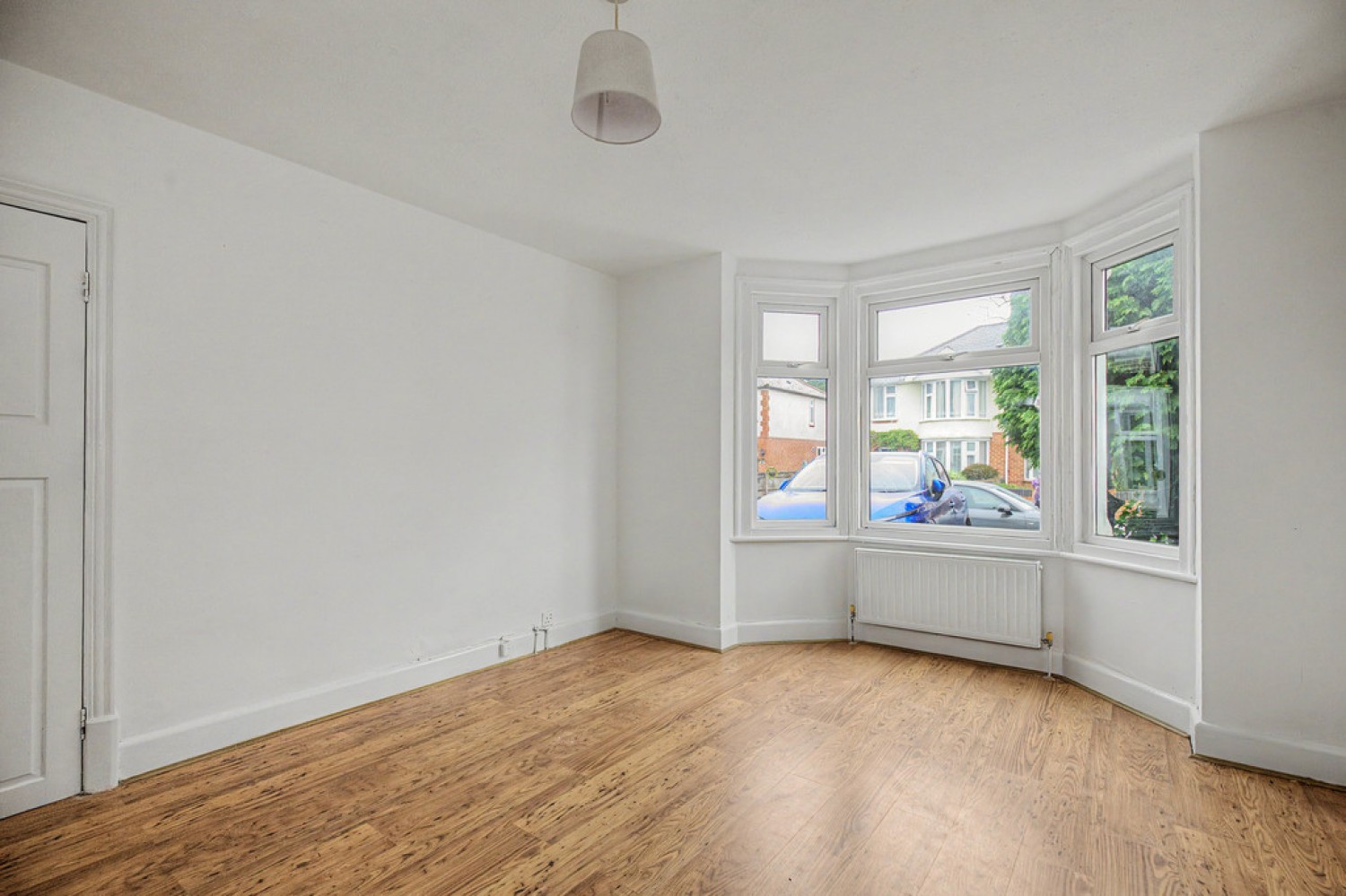 4 bedroom House for Sale Fern Hill Road, Cowley