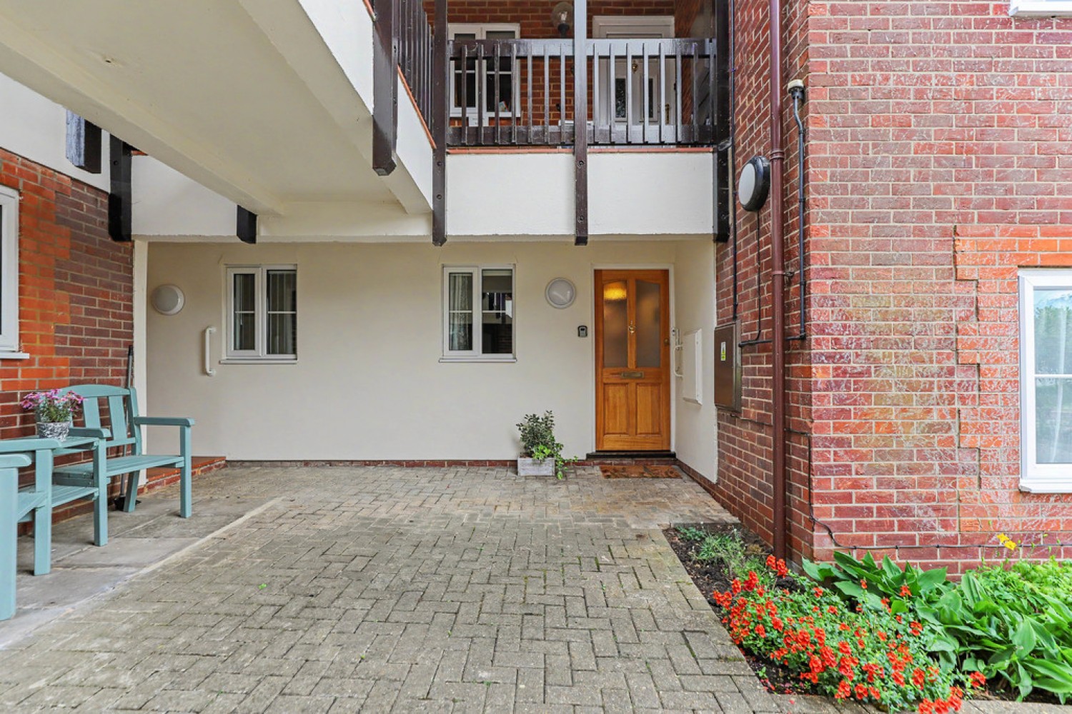 2 bedroom Flat for Sale Rooks Lane, Thame