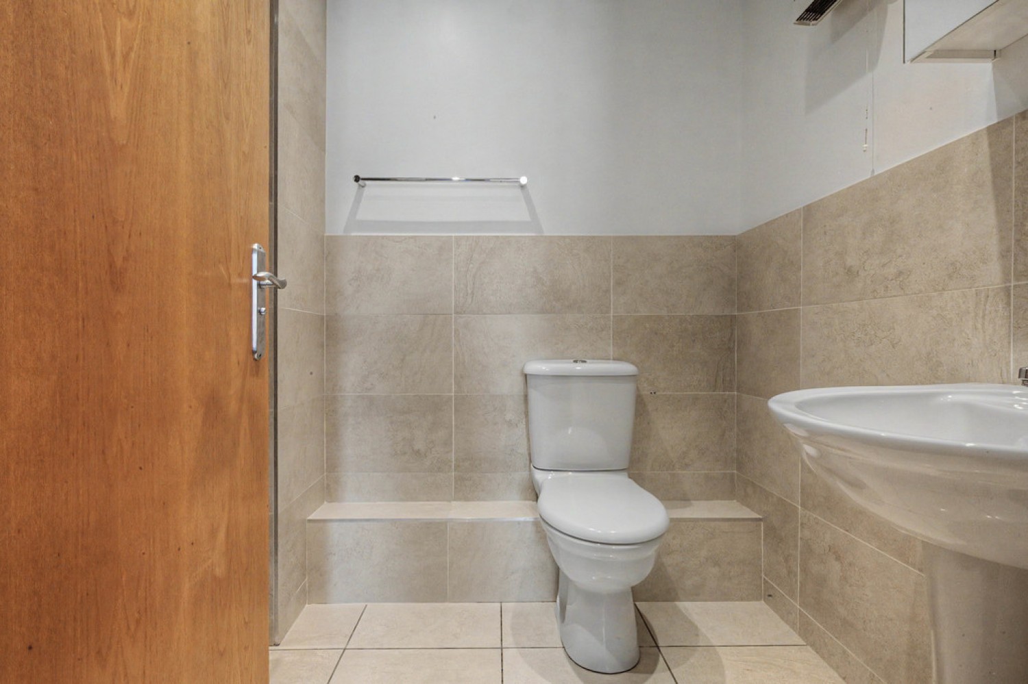 2 bedroom Flat for Sale Rowland Hill Court, Osney Lane