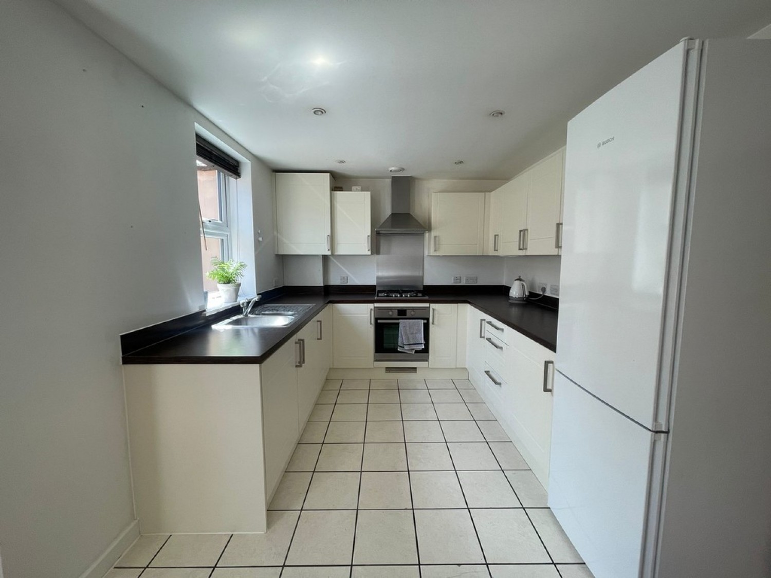2 bedroom Flat for Letting Caterham