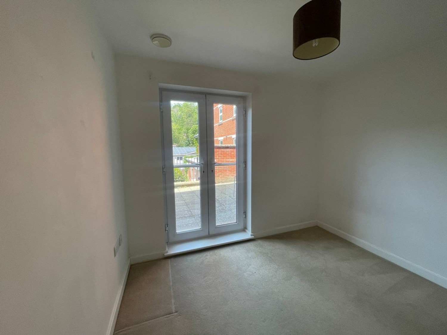 2 bedroom Flat for Letting Caterham