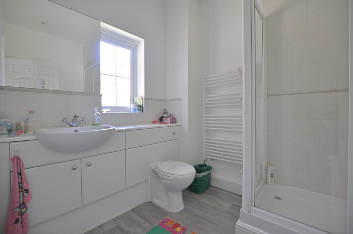 2 bedroom Flat for Letting Caterham Valley