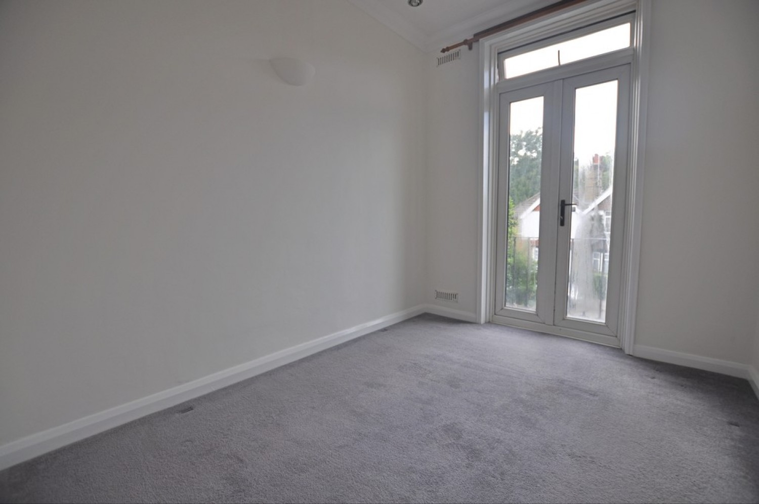 1 bedroom Flat for Letting Caterham