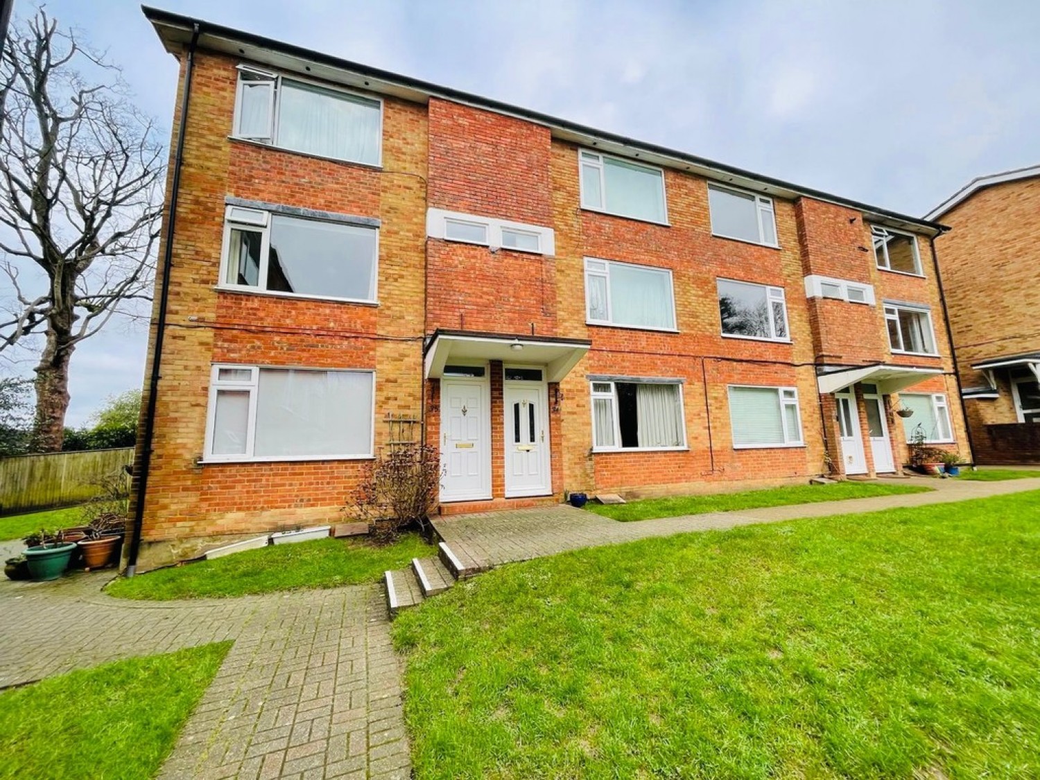 2 bedroom Flat in Liskeard Lodge, Tupwood Lane
