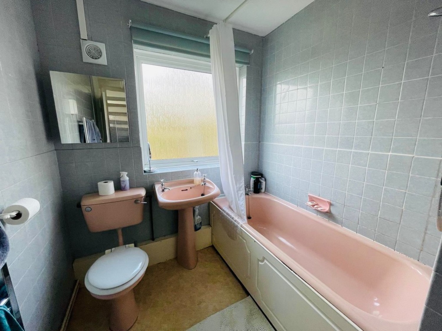 2 bedroom Flat in Liskeard Lodge, Tupwood Lane