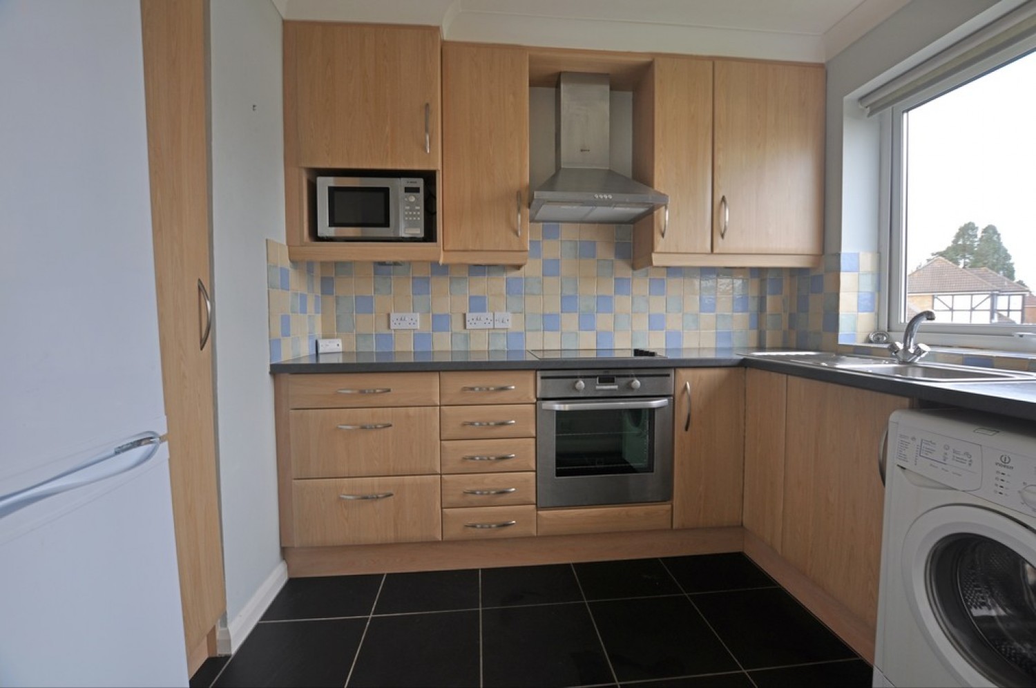 2 bedroom Property for Letting Caterham
