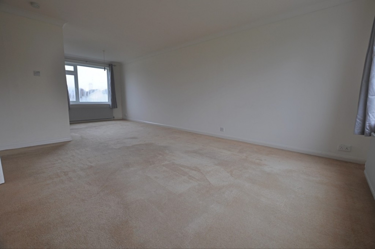 2 bedroom Property for Letting Caterham