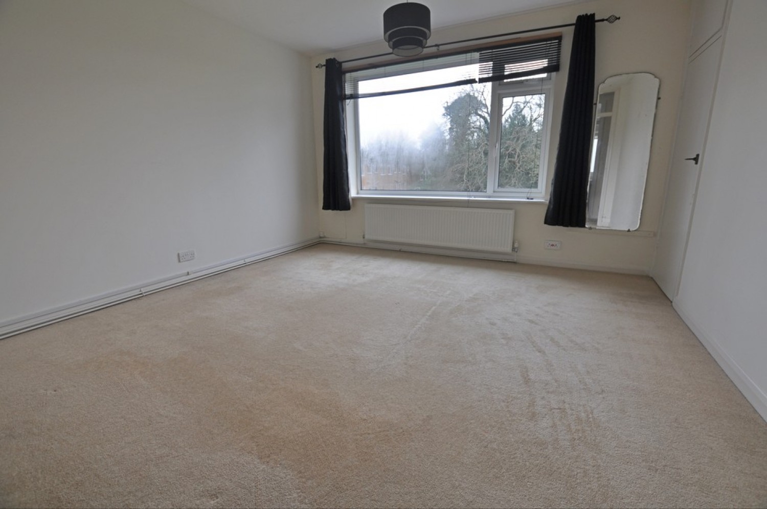 2 bedroom Property for Letting Caterham