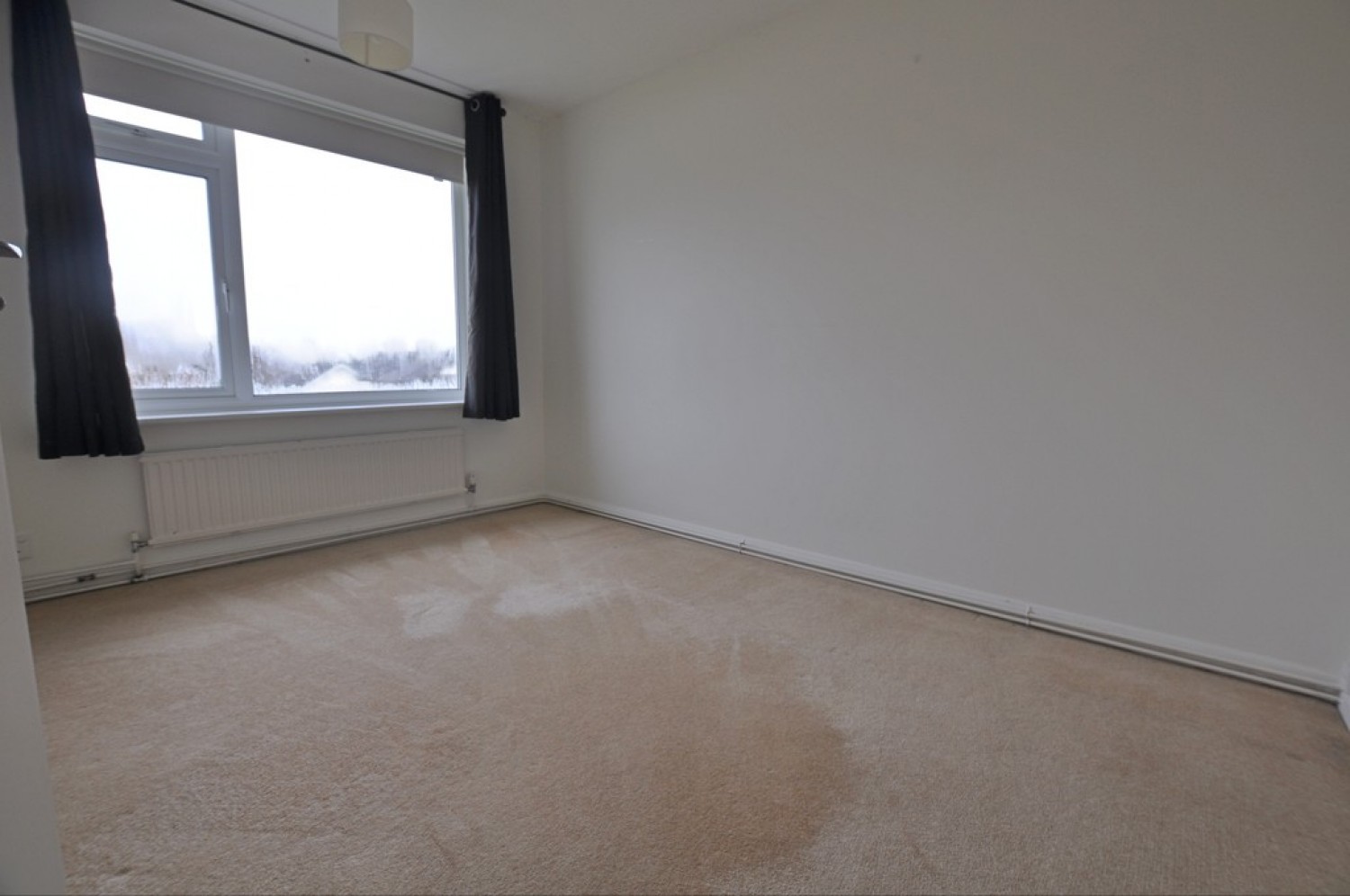 2 bedroom Property for Letting Caterham