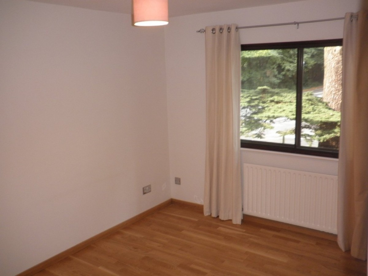 Oakfield Drive, Reigate