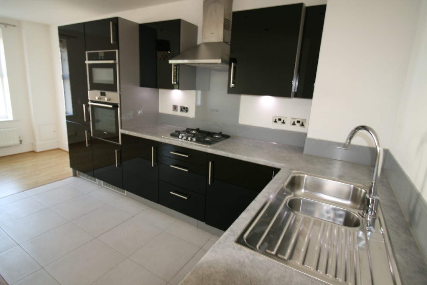 2 bedroom Flat for Letting Reigate