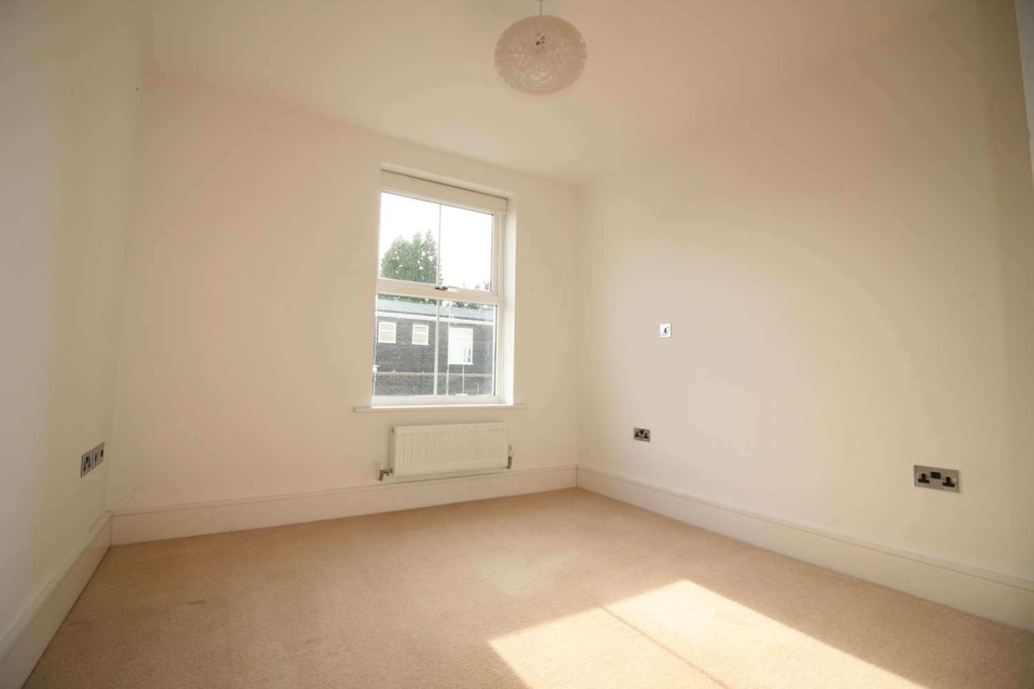 2 bedroom Flat for Letting Reigate
