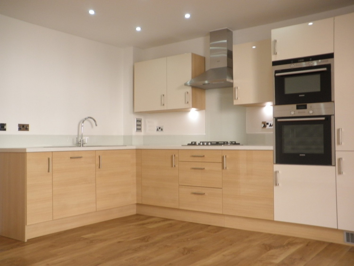 2 bedroom Flat for Letting Old Dairy Mews, Reigate