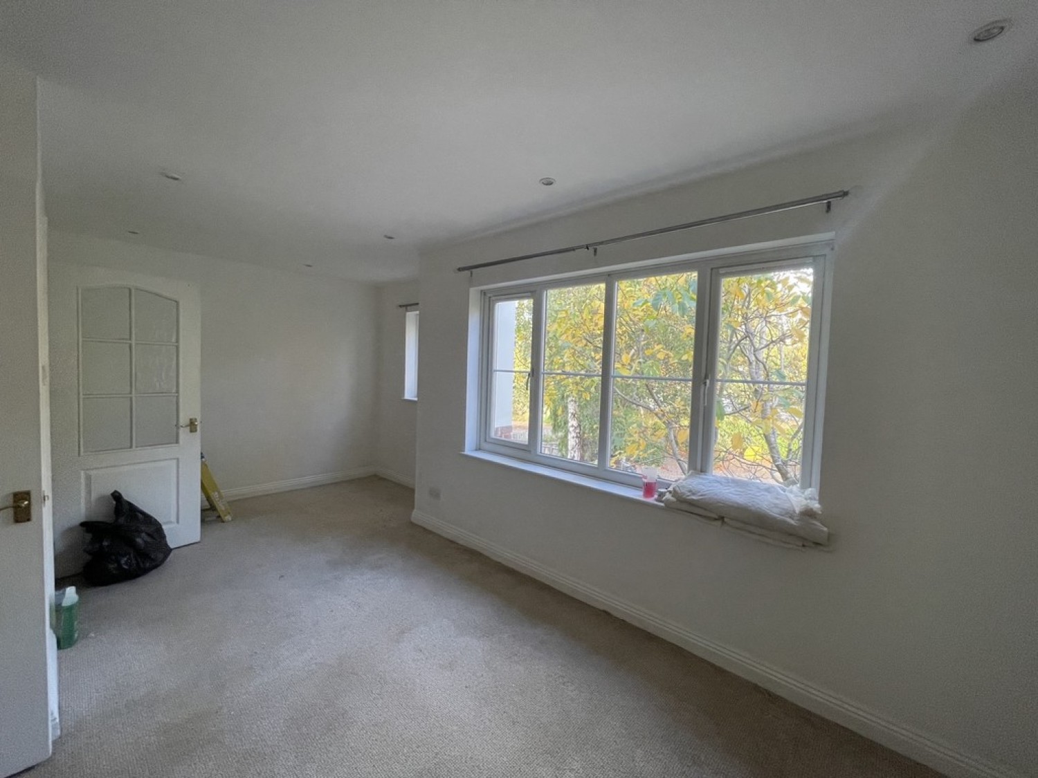 2 bedroom Flat for Letting Whyteleafe