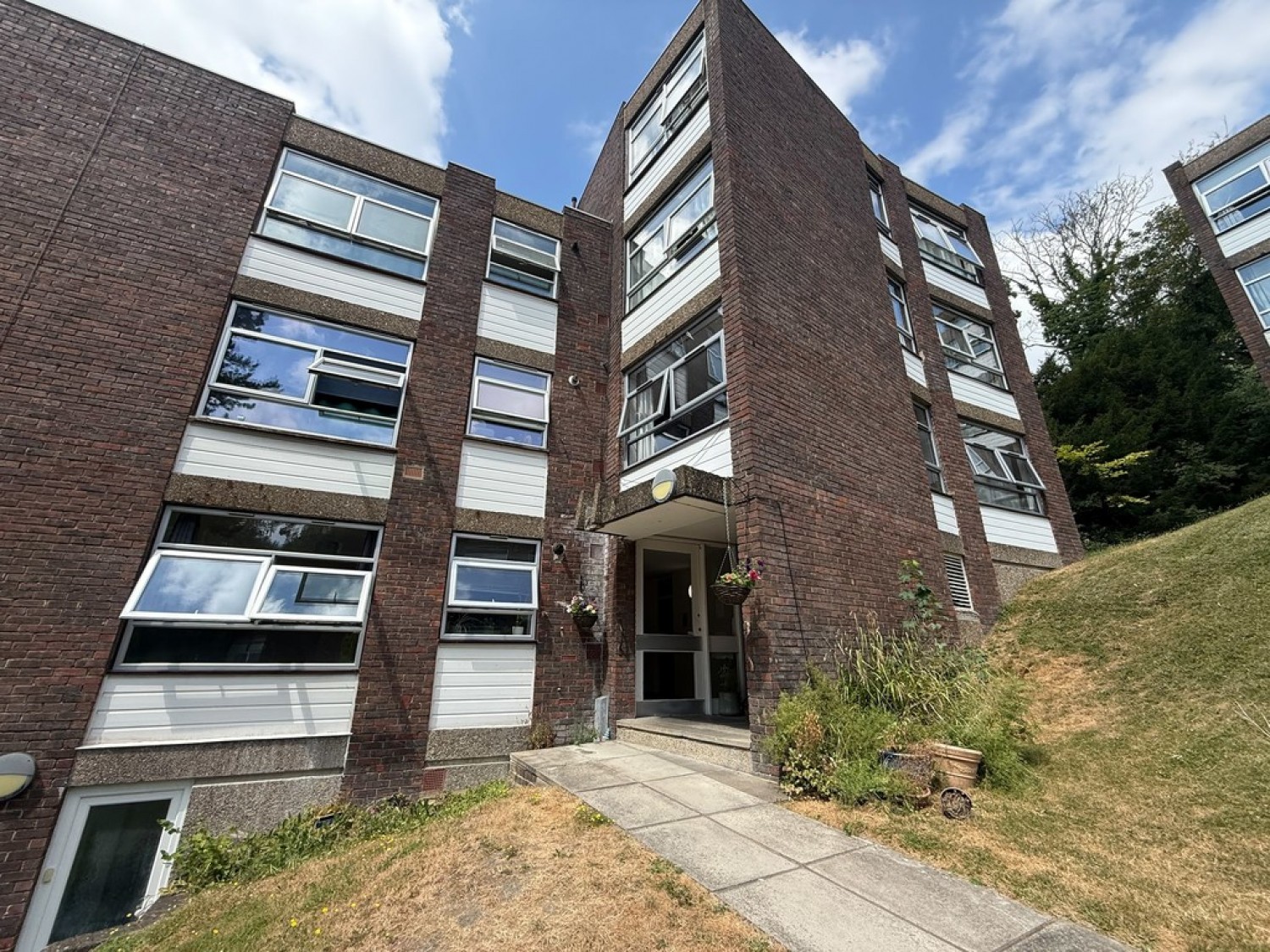 2 bedroom Flat for Letting Whyteleafe