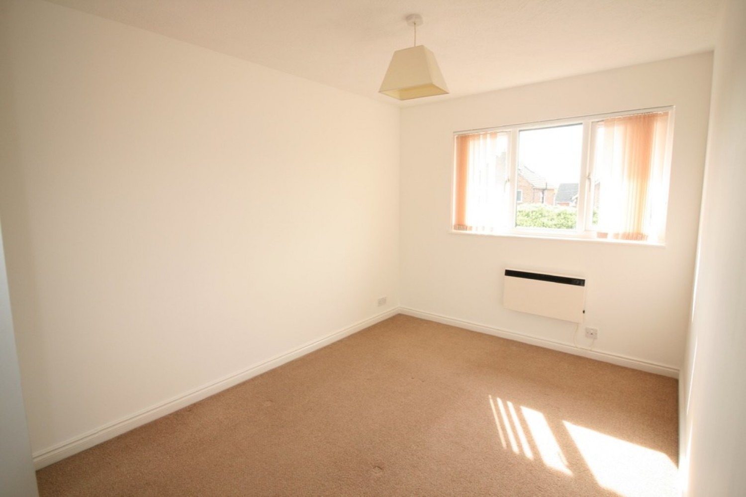 Canons Close, Reigate