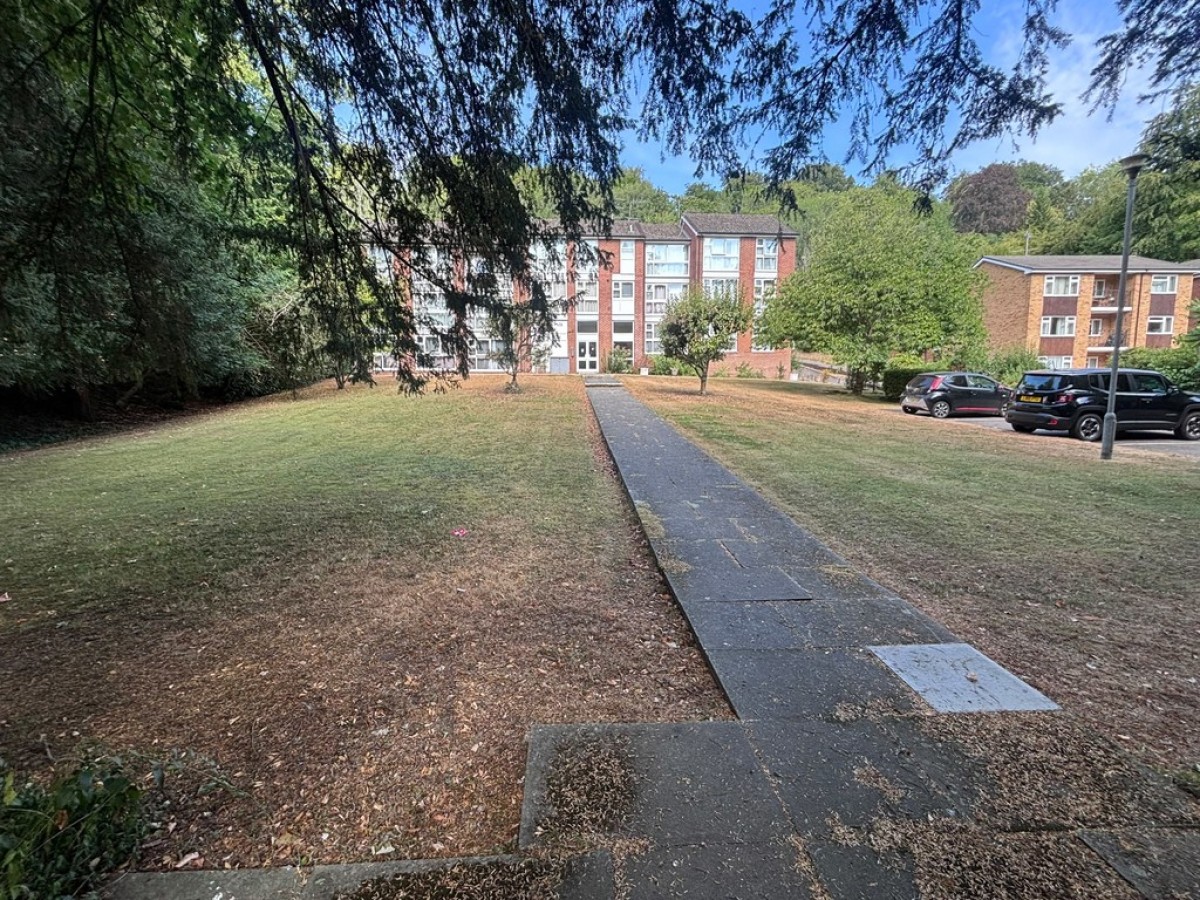 Harestone Valley Road, Caterham, Surrey