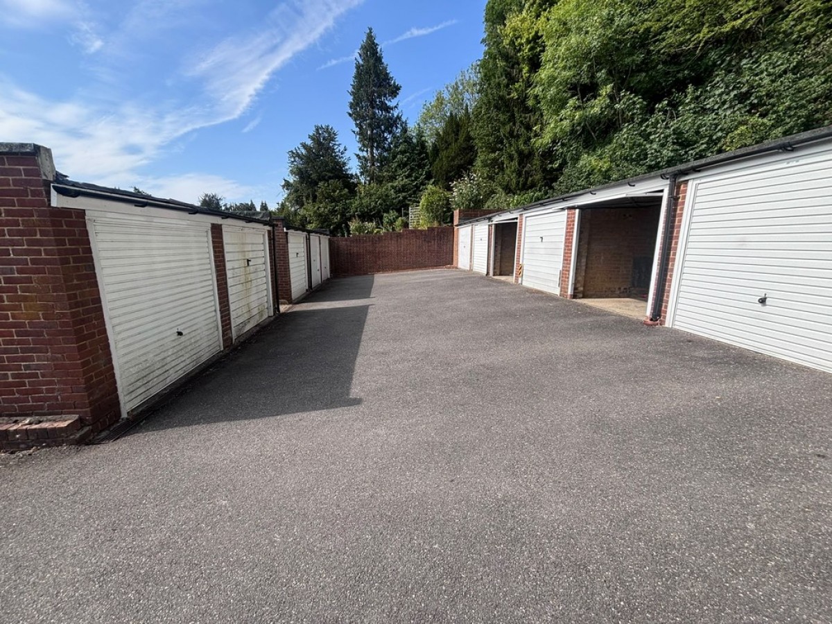 Harestone Valley Road, Caterham, Surrey