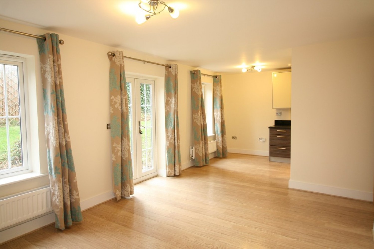 2 bedroom Flat for Letting Reigate Road , Reigate