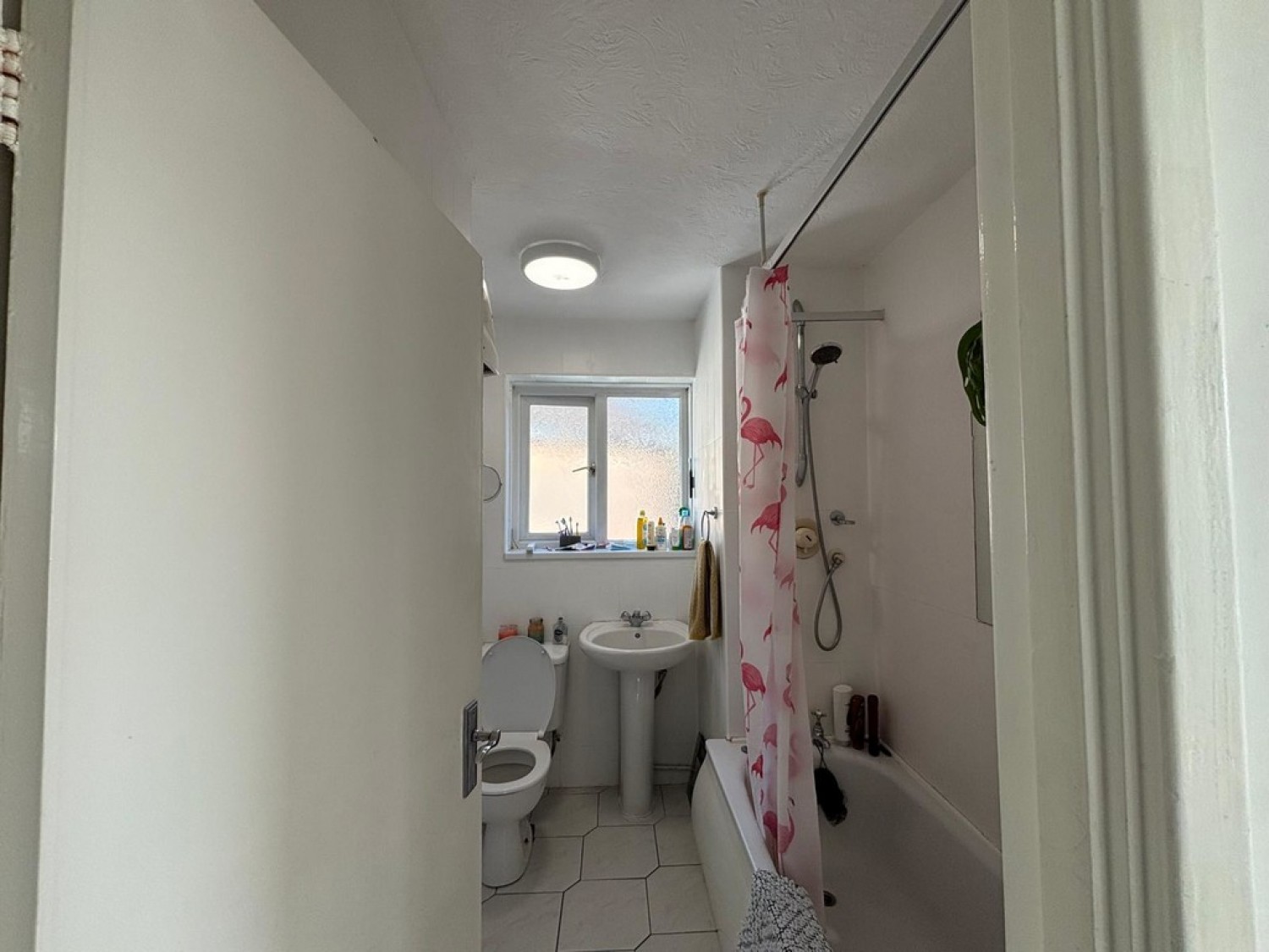 2 bedroom Flat for Letting Merrywood Park, Reigate