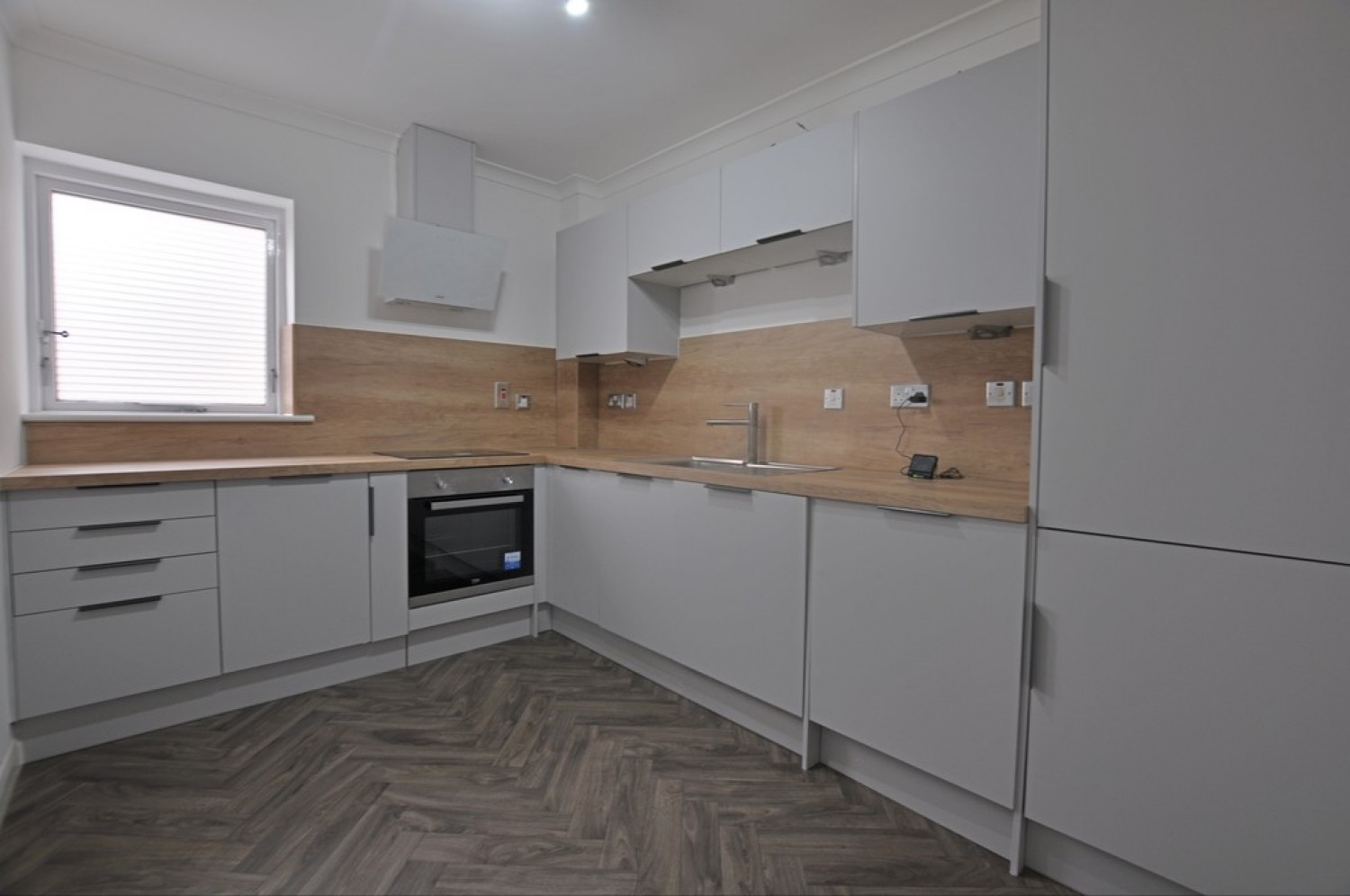1 bedroom Flat for Letting Underwood Road, Caterham
