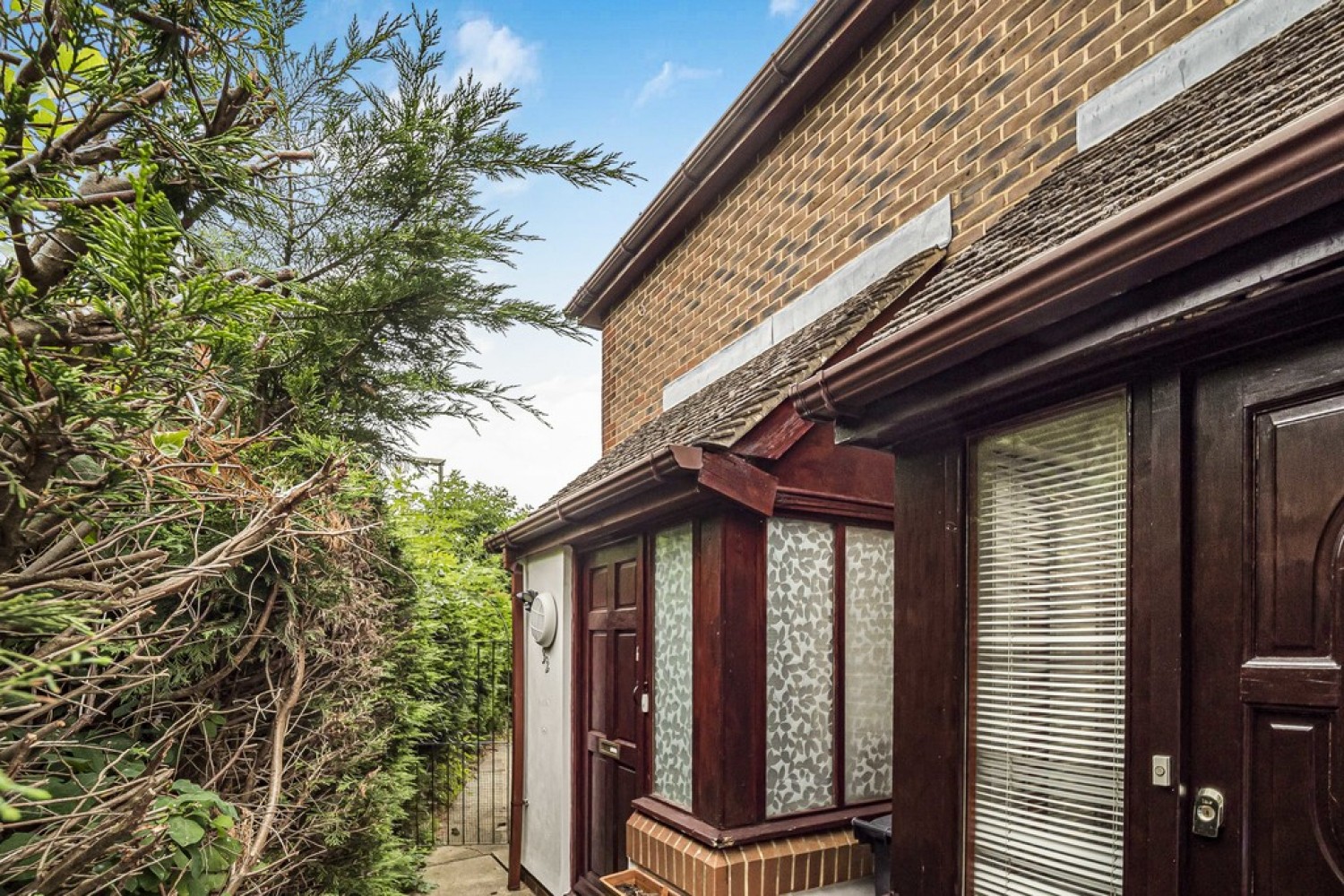 Howe Drive, Caterham