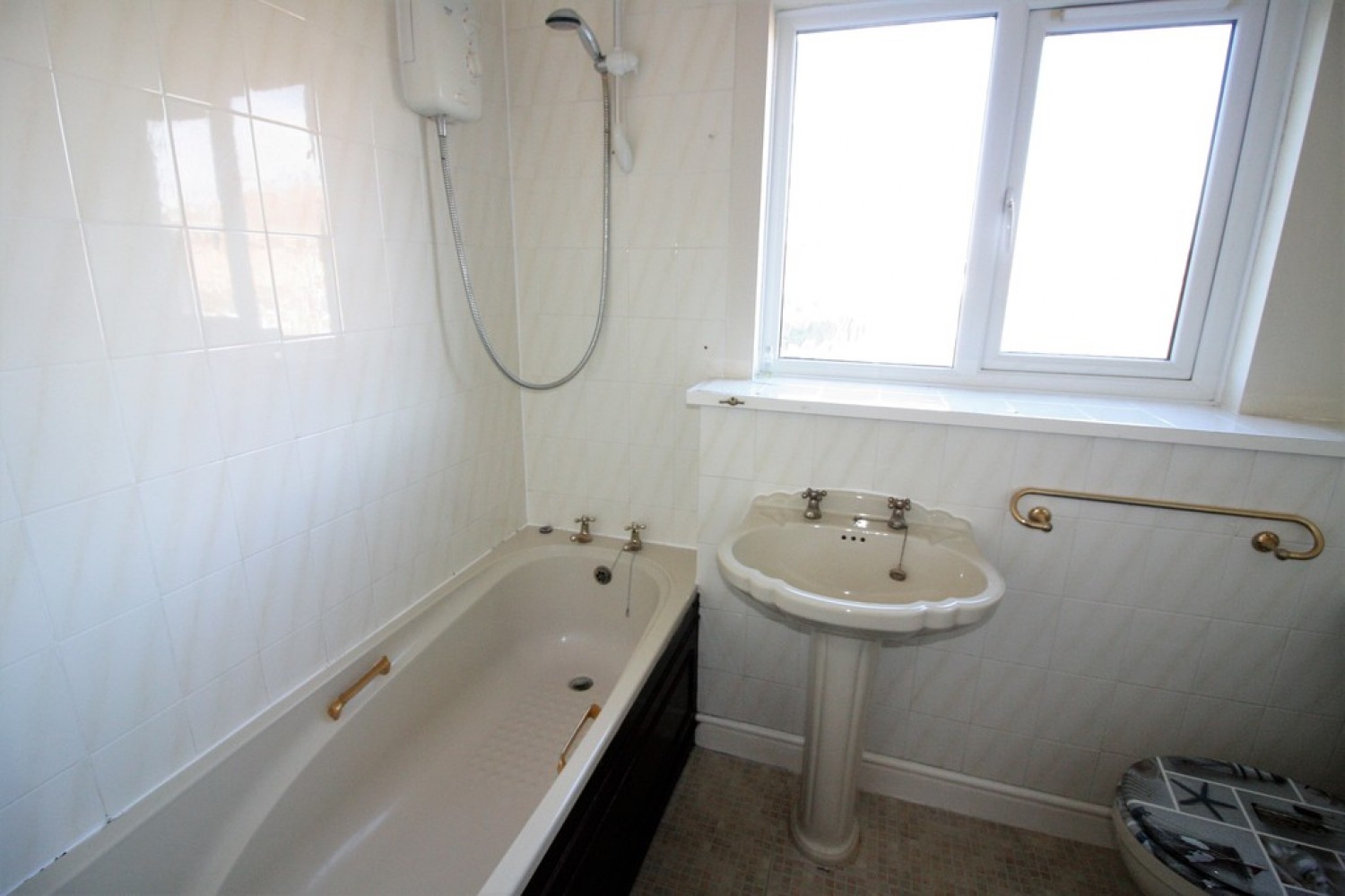 Howe Drive, Caterham